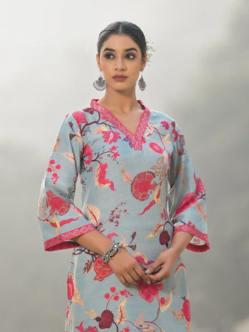 Varanga Women Sea Green Floral Printed Straight Kurta With 3/4Th Bell Sleeve.